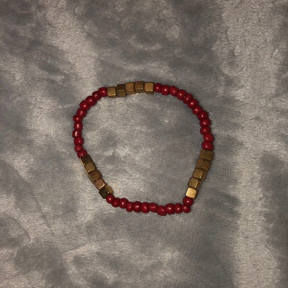 Bracelets - Picture 3 of 7